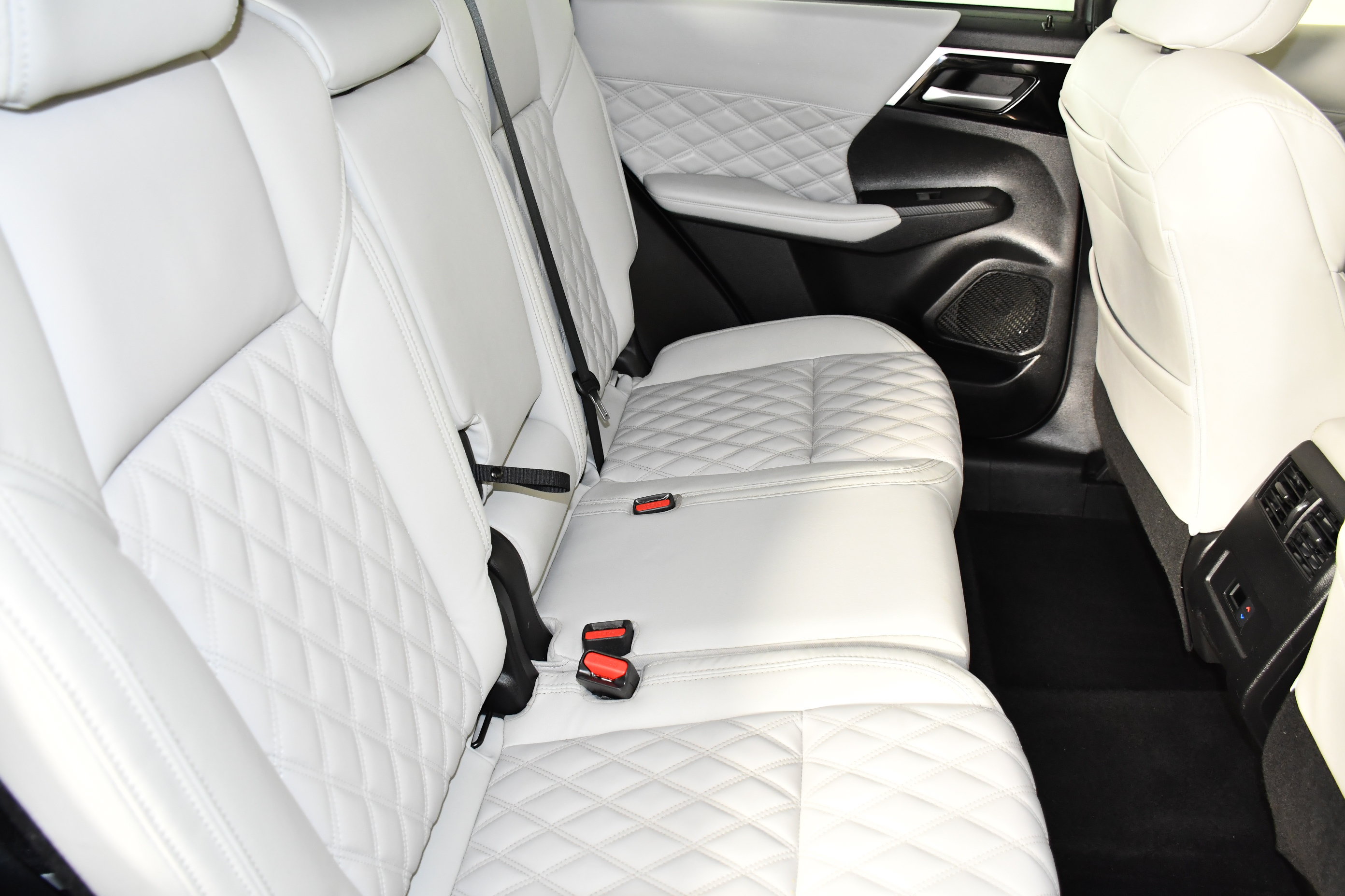 Used 2022 Mitsubishi Outlander SEL AWD/4WD image 43