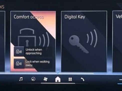 Used 2025 BMW 330i xDrive Sedan w/ M Sport Package image 36