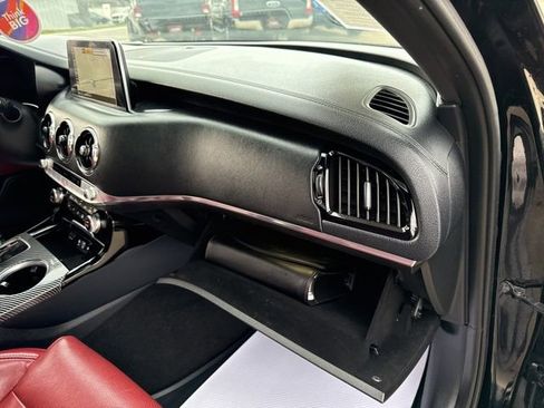 Used 2019 Kia Stinger GT2 image 47