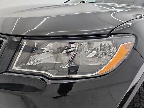 Used 2021 Jeep Compass 80th Special Edition w/ Sun and Sound Group image 43