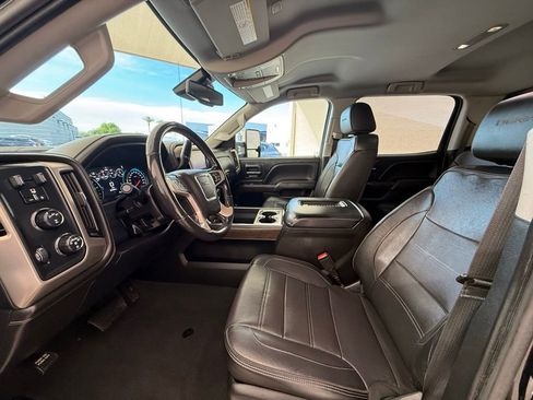 Used 2019 GMC Sierra 3500 Denali w/ Duramax Plus Package AWD/4WD image 31
