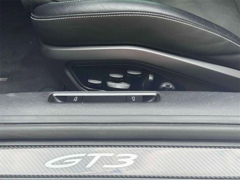 Certified 2022 Porsche 911 GT3 image 15
