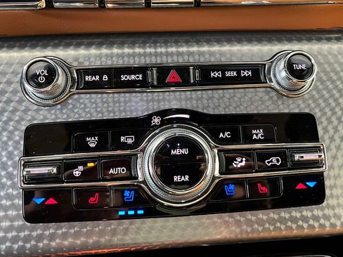 Used 2021 Lincoln Aviator Black Label w/ Dynamic Handling Package AWD/4WD image 12