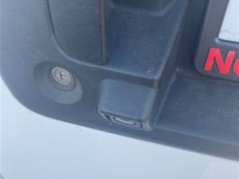 Used 2018 Chevrolet Express 2500 w/ Driver Convenience Package image 6