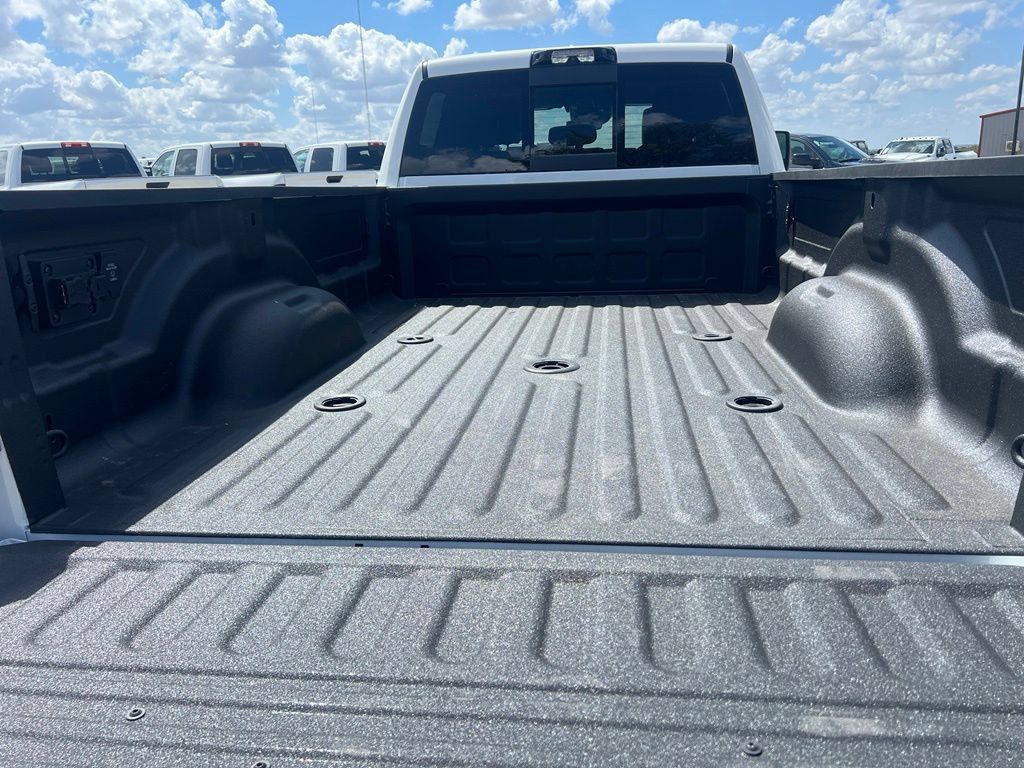 Used 2026 RAM 3500 Laramie AWD/4WD image 6