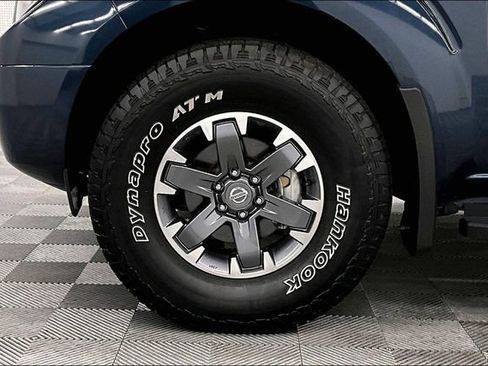 Used 2021 Nissan Frontier PRO-4X w/ Pro-4x Utility Package image 10