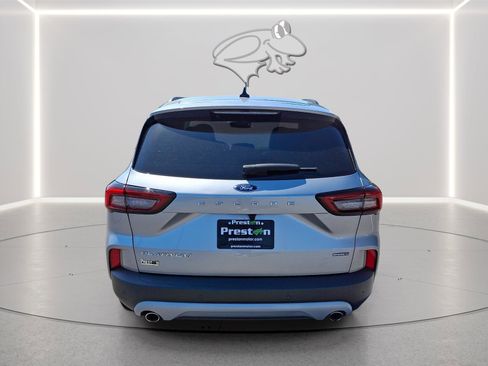 Used 2023 Ford Escape Platinum AWD/4WD image 4