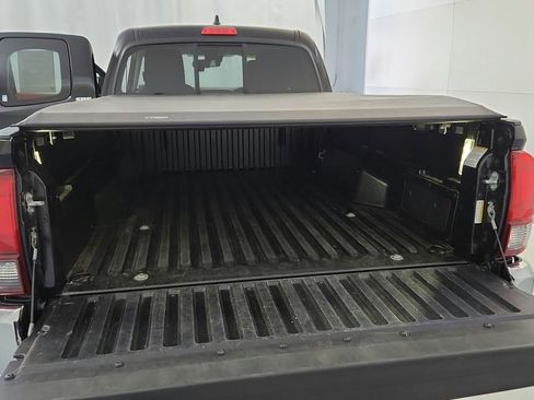 Used 2023 Toyota Tacoma SR5 AWD/4WD image 21