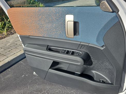 Certified 2025 MINI Cooper Countryman S w/ Comfort Package Max image 20