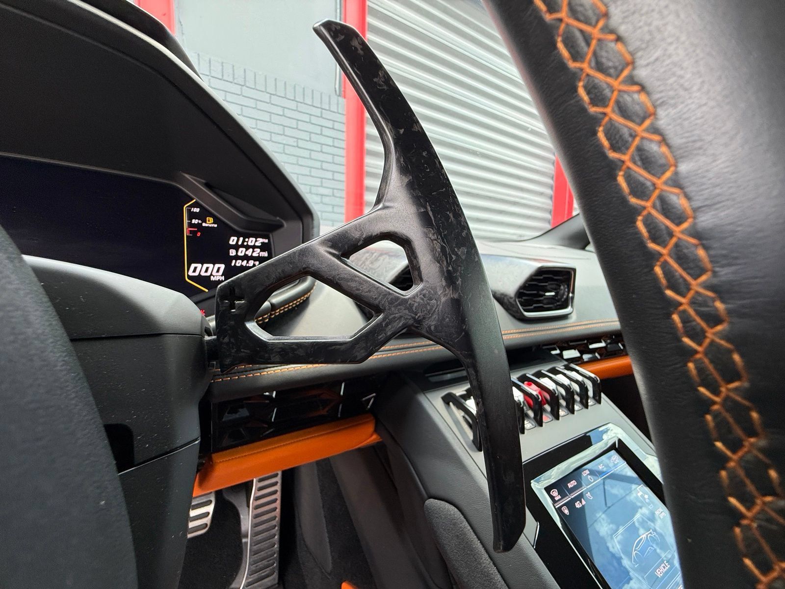 Used 2020 Lamborghini Huracan EVO RWD image 38