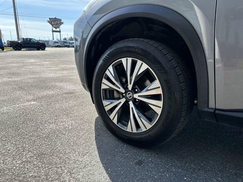Used 2021 Nissan Rogue SV FWD image 29