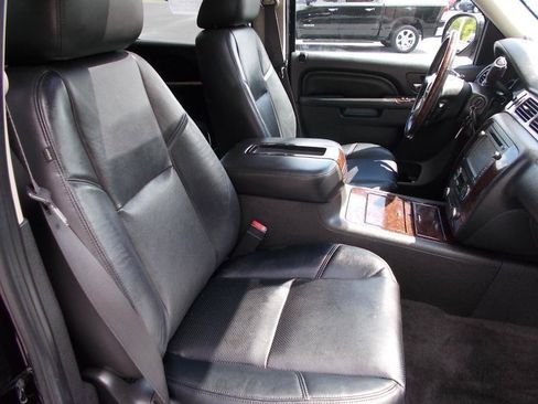 Used 2012 GMC Yukon XL Denali AWD/4WD image 20