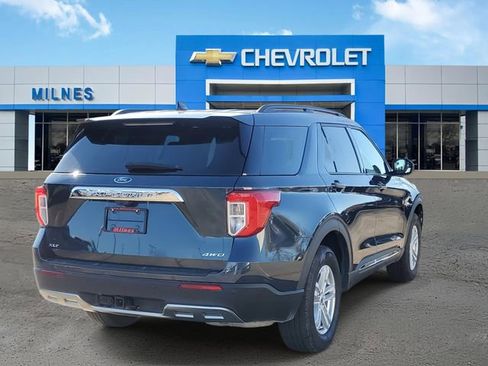 Used 2024 Ford Explorer XLT w/ Equipment Group 202A image 4