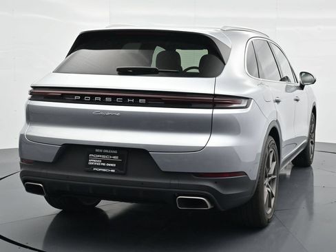 Certified 2025 Porsche Cayenne AWD/4WD image 7