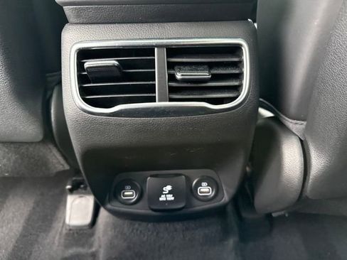 Used 2023 Hyundai Santa Fe Calligraphy image 23