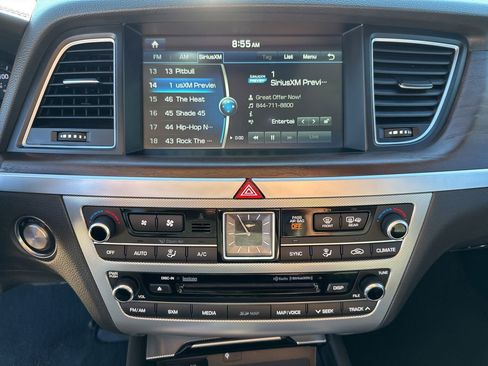 Used 2018 Genesis G80 3.8 w/ Option Group 03 image 22