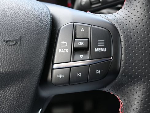 Used 2025 Ford Escape ST-Line FWD image 16