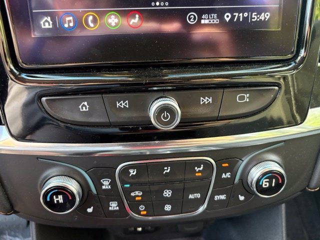 Used 2021 Chevrolet Traverse LT FWD image 14