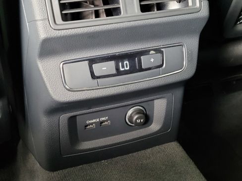 Used 2024 Audi Q5 2.0T Premium Plus image 11