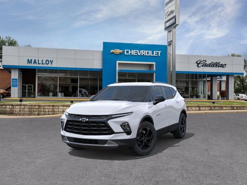 New 2026 Chevrolet Blazer LT image 1