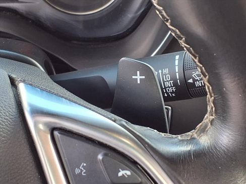 Used 2021 Chevrolet Camaro LT image 30