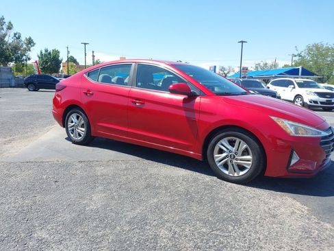 Used 2019 Hyundai Elantra SEL FWD image 2