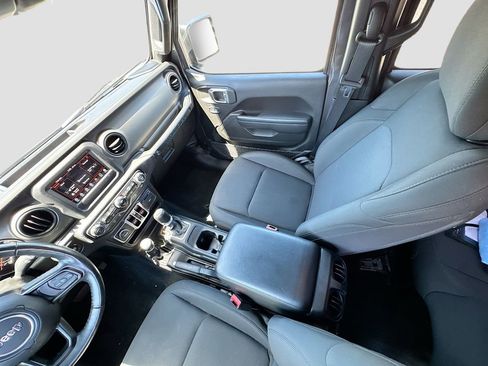 Used 2022 Jeep Wrangler Unlimited Sport AWD/4WD image 26