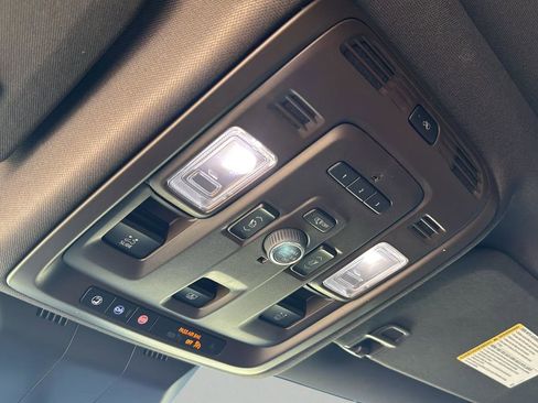 Used 2024 Cadillac Escalade ESV Sport w/ LPO, ONYX Package image 23