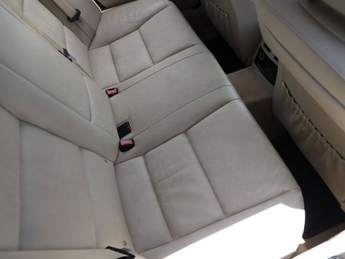 Used 2010 BMW 528i Sedan RWD image 12