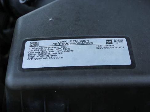 Used 2021 Chevrolet Silverado 1500 LT w/ Convenience Package II AWD/4WD image 23