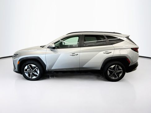 Used 2025 Hyundai Tucson SEL FWD image 4