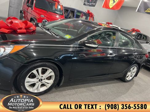 Used 2012 Hyundai Sonata Limited FWD image 3