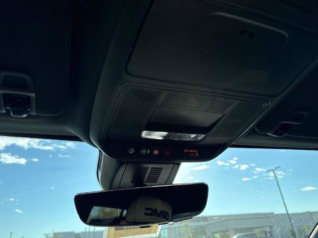 Used 2025 Chevrolet Equinox LT w/ Convenience Package II FWD image 10