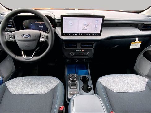 New 2026 Ford Maverick XLT w/ XLT Luxury Package FWD image 5