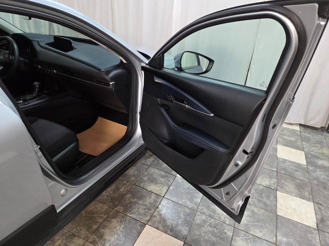 Used 2020 MAZDA CX-30 AWD image 10
