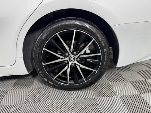Used 2024 Toyota Camry SE FWD image 39