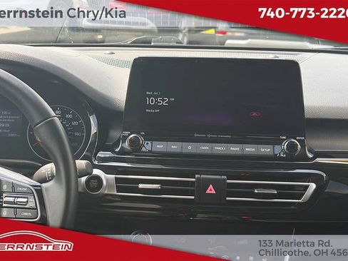Used 2023 Kia Seltos EX AWD/4WD image 9
