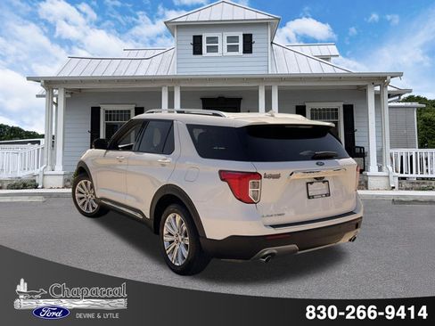 Certified 2023 Ford Explorer Limited w/ Limited Technology Package RWD image 4