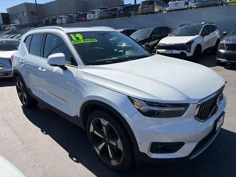 Used 2019 Volvo XC40 T5 Inscription AWD/4WD image 5