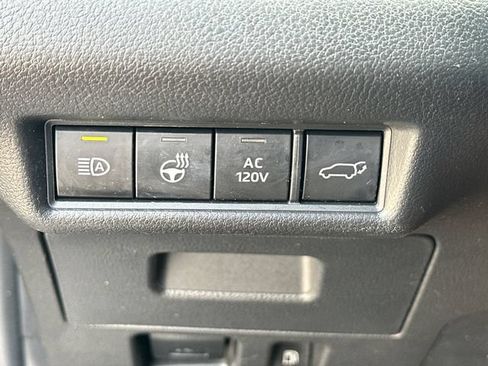 Used 2024 Toyota Grand Highlander AWD Hybrid image 21
