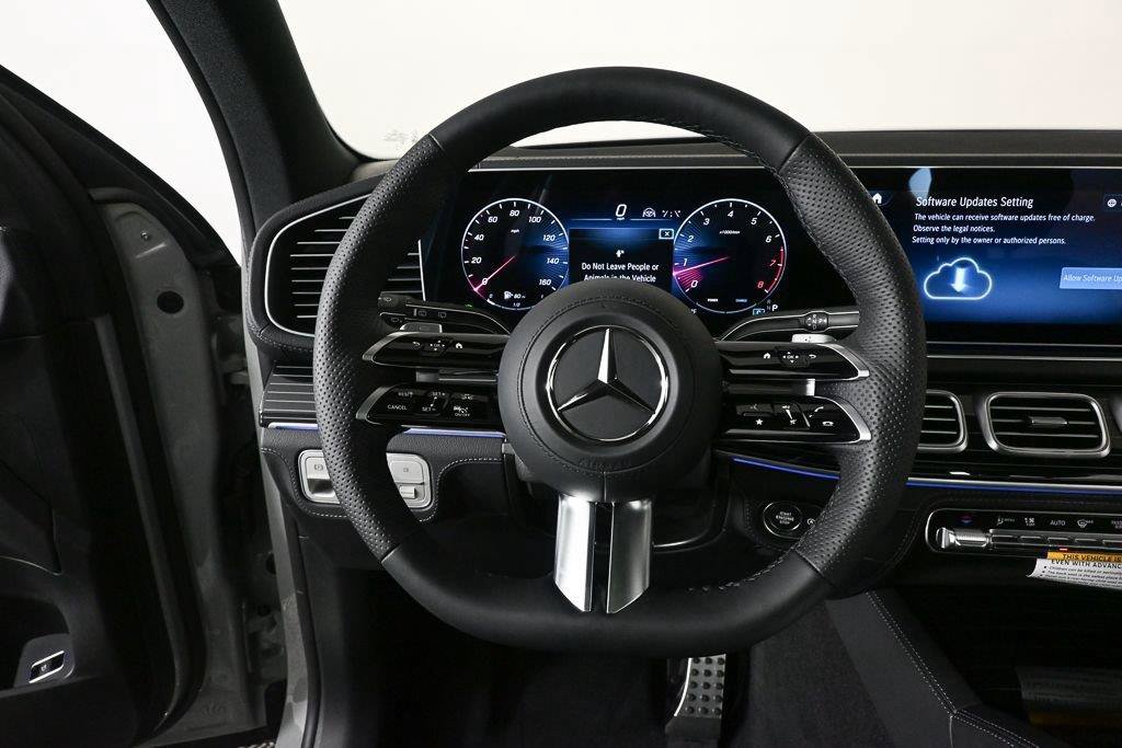 New 2026 Mercedes-Benz GLS 450 4MATIC image 2