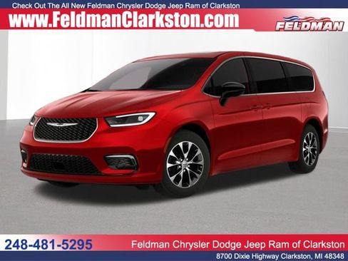 New 2026 Chrysler Pacifica Select AWD/4WD image 1