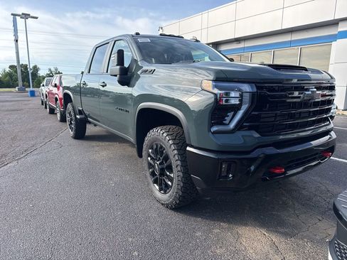 New 2026 Chevrolet Silverado 2500 LT w/ Trail Boss Package AWD/4WD image 1