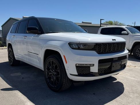 Used 2024 Jeep Grand Cherokee L Summit image 3