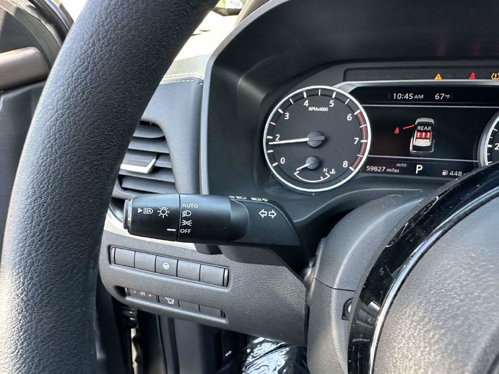 Used 2023 Nissan Rogue SV AWD/4WD image 29