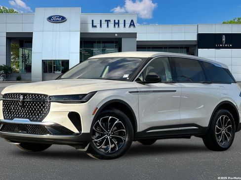 New 2026 Lincoln Nautilus Premier image 1