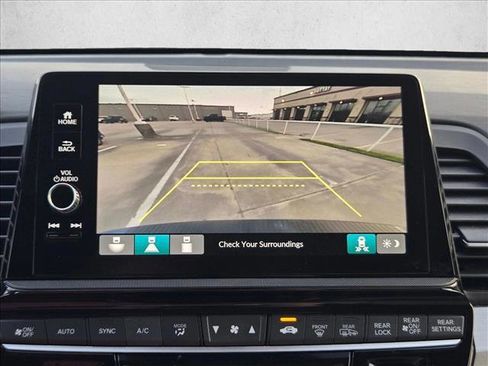 Used 2025 Honda Odyssey EX-L image 15