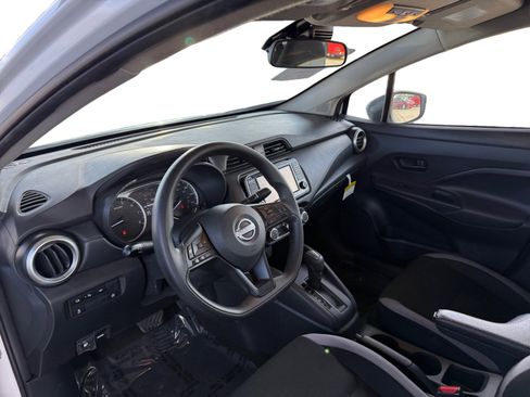 Used 2025 Nissan Versa S w/ Trunk Package image 9