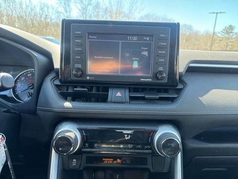 Used 2020 Toyota RAV4 LE w/ All Weather Liner Package image 11