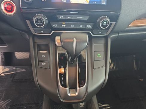 Used 2018 Honda CR-V Touring image 23